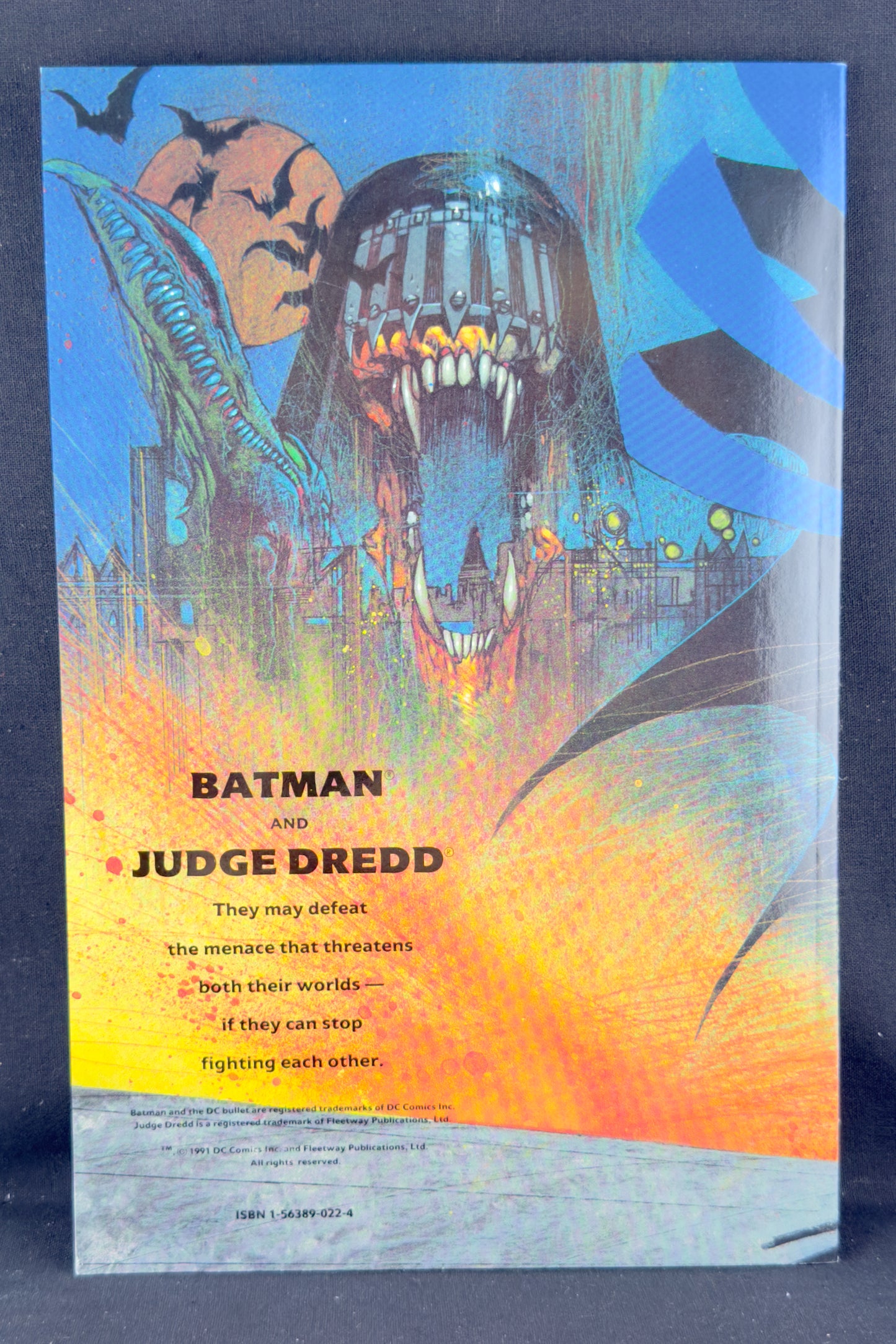 Batman/Judge Dredd: Judgment on Gotham (1991)