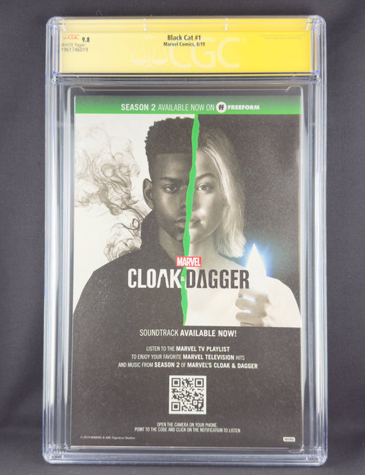 Black Cat #1 (2019) CGC 9.8 SS J. Scott Campbell