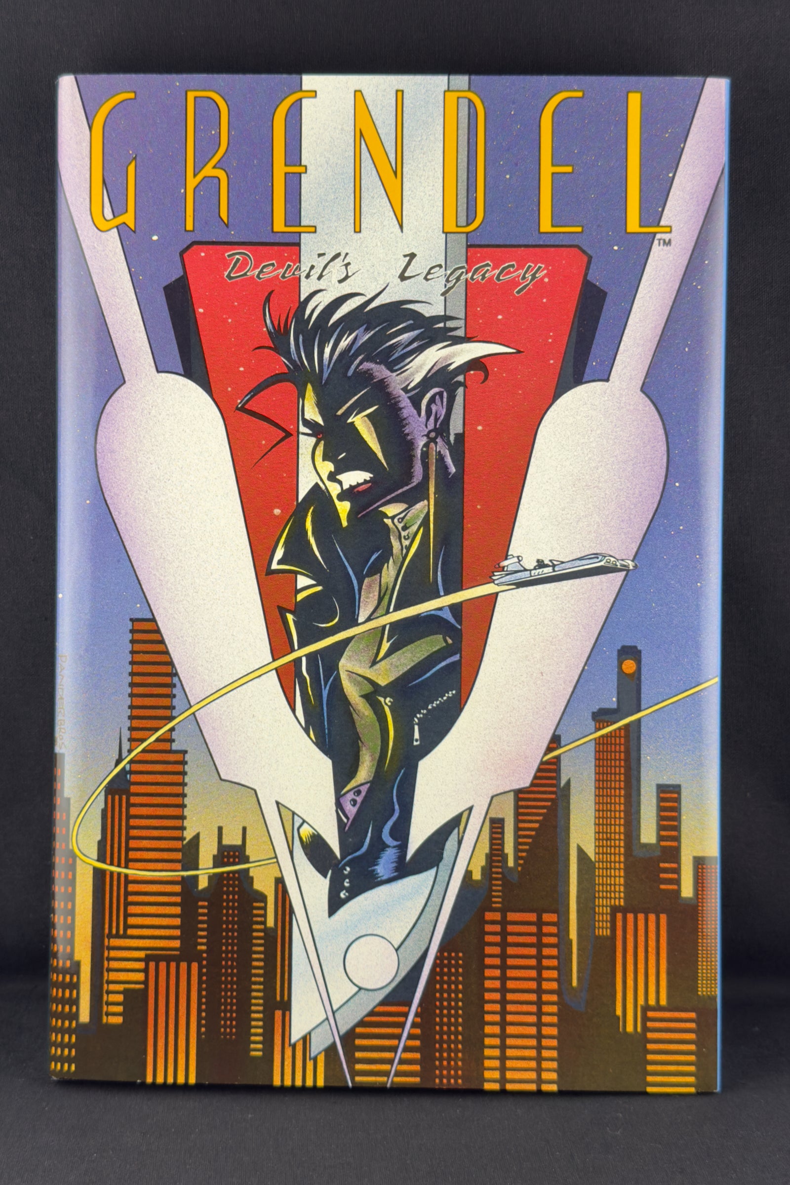 Grendel Devil's Legacy Hardcover (1988).