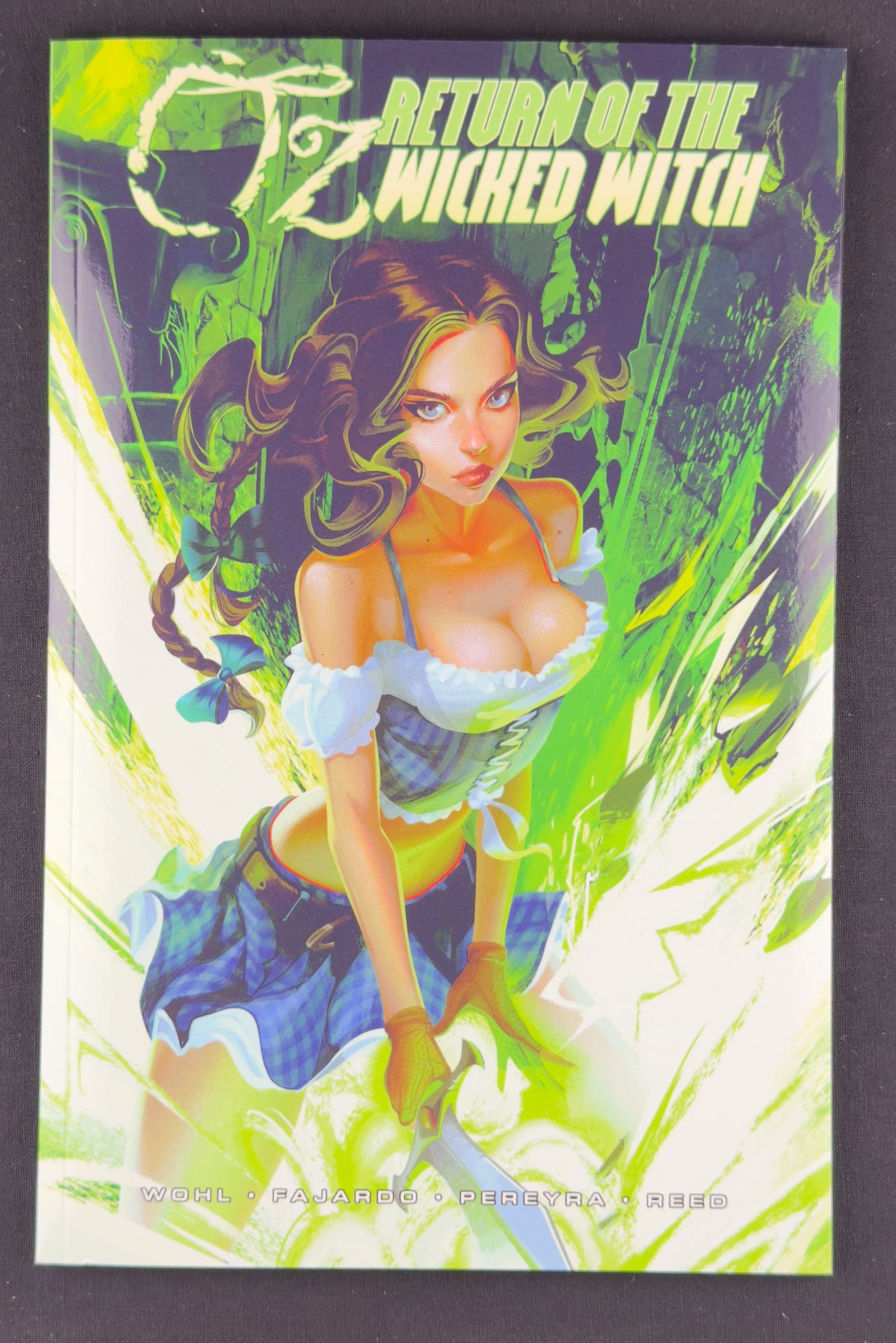 Oz: Return of the Wicked Witch Graphic Novel & Card (2018) Igor Lomov NM
