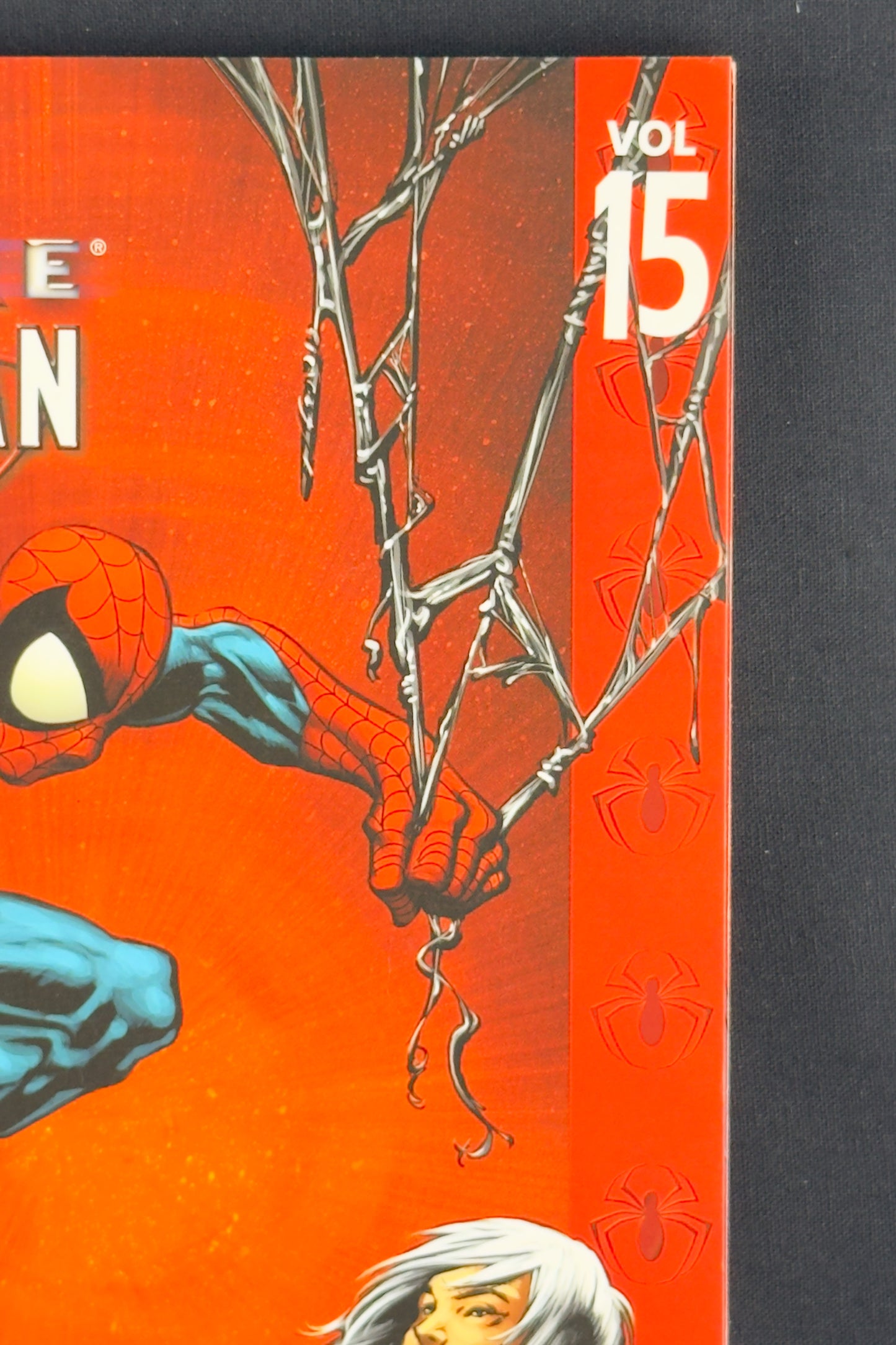 Ultimate Spider-Man Vol. 15: Silver Sable Trade Paperback (2006)