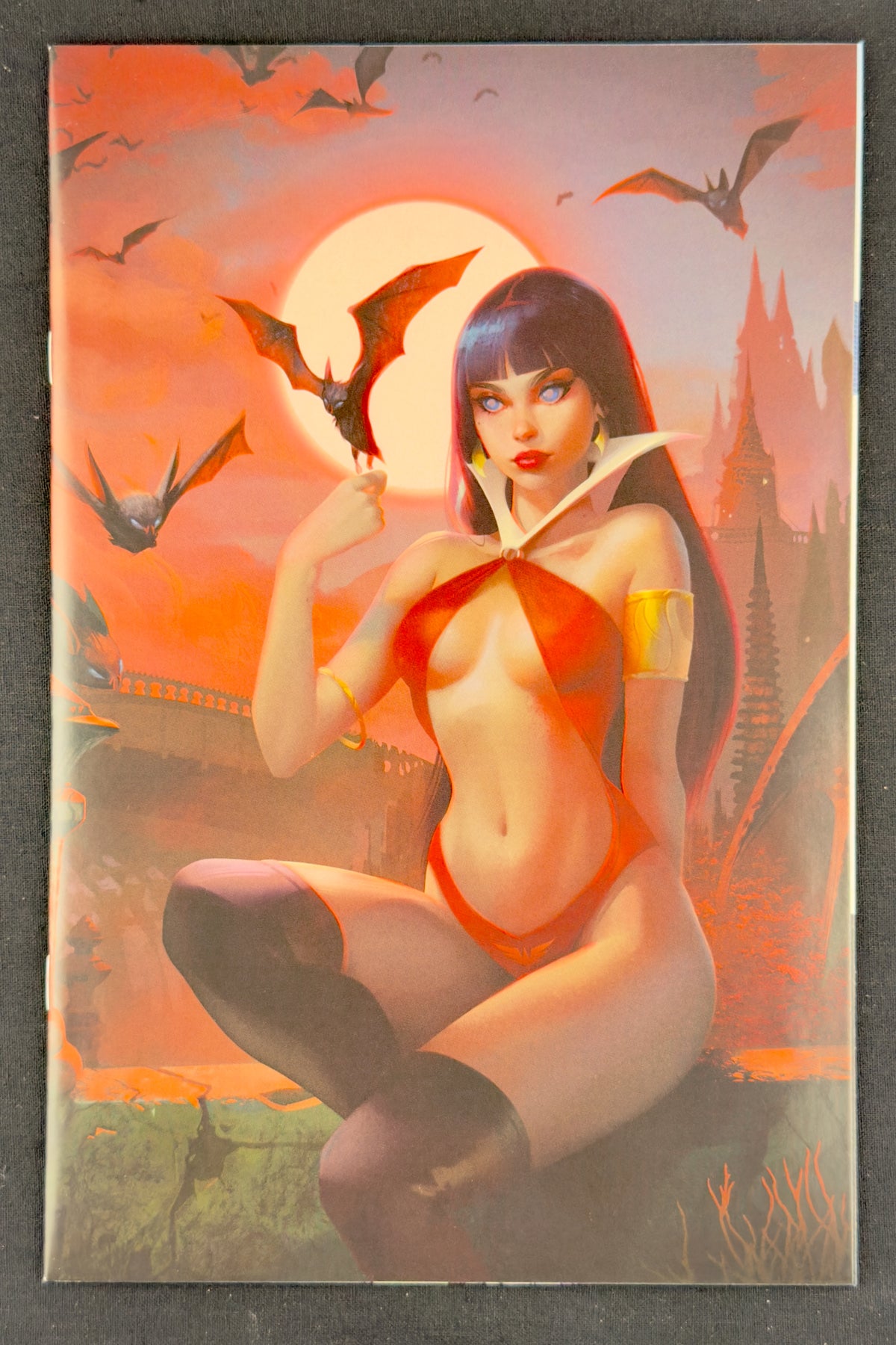 Vampirella #15 (2020) Igor Lomov Virgin Variant Ltd 300 NM